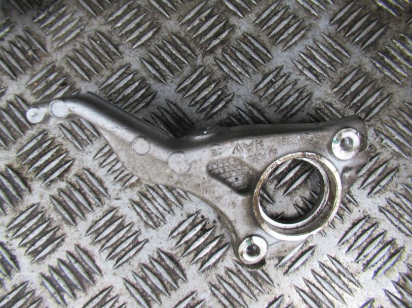 PEUGEOT 5008 II 2018 R. 1.2 THP PODPORA PÓŁOSI