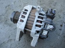 KIA CEED II HB 2014 R. 1.4 16V ALTERNATOR 37300-2B710