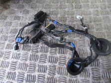 KIA CEED II HB 2014 R. WIAZKA DRZWI PRAWY PRZÓD 91610-A2060