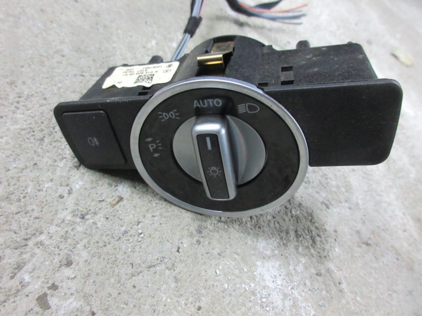 MERCEDES GLK X204 11 R. PRZEŁĄCZNIK A2129050551