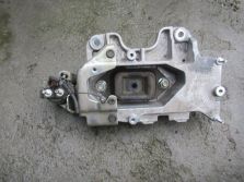 NISSAN JUKE I LIFT 2015 R. 1.2 DIG-T ŁAPA SKRZYNI BIEGÓW