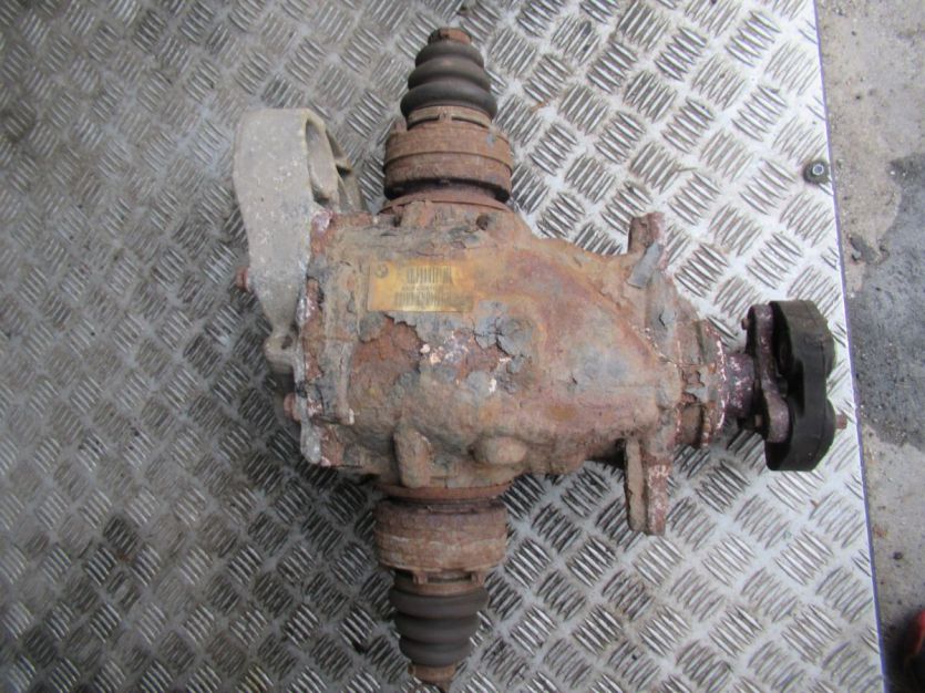 BMW E81 E87 5D 2.0 D. MOST TYŁ DYFER 7598855 3.07