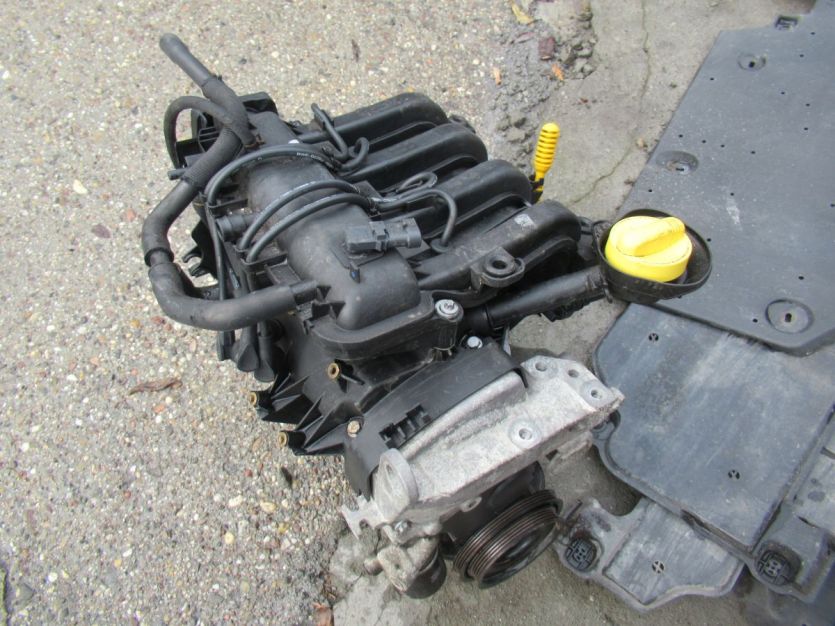 LOGAN II SANDERO 2016 R. 1.2 SILNIK D4FF732 D4F732 D4F