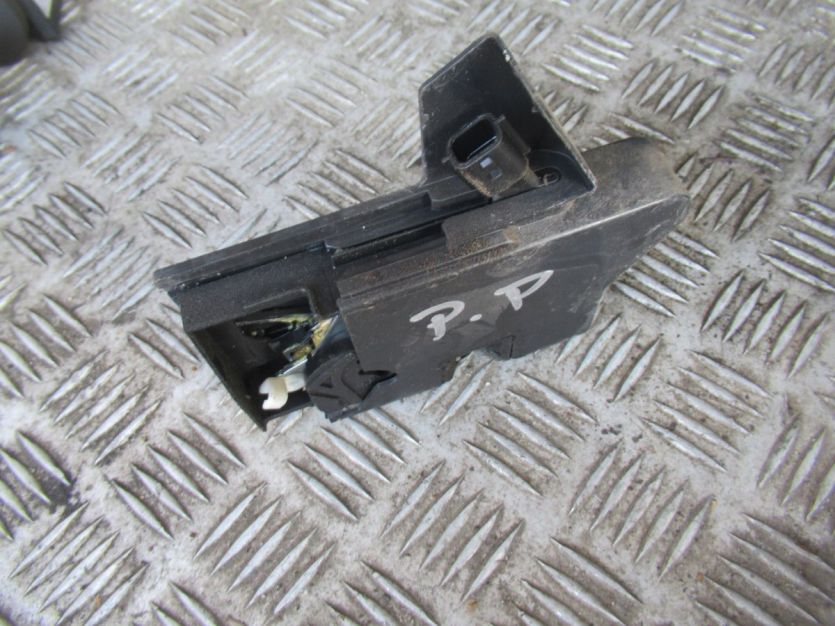 LOGAN II MCV KOMBI 2016 R. ZAMEK PRAWY PRZÓD