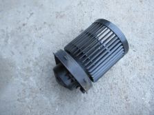 NISSAN JUKE I LIFT 2015 R. DMUCHAWA