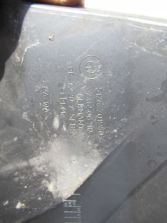 BMW F10 F11 2.0 D OSŁONA BŁOTNIKA LEWA 7019803