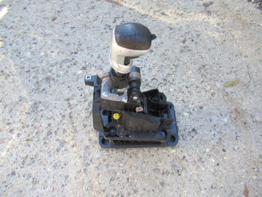 PEUGEOT 5008 II 2018 R. LEWAREK ZMIANY BIEGÓW