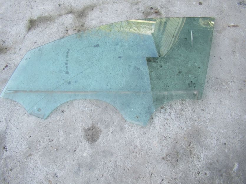 SKODA SCALA SZYBA LEWY PRZÓD LEWA 2019