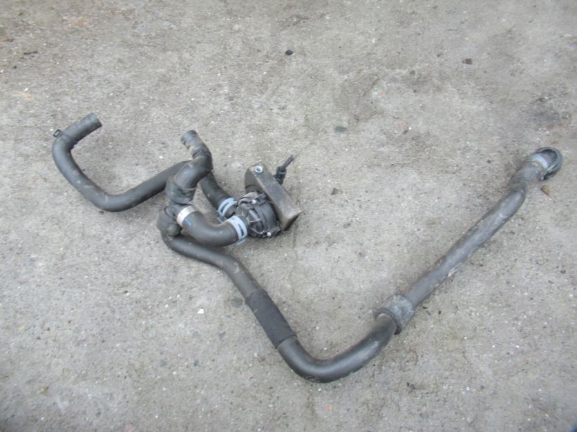 SKODA SCALA 1.0 TSI DODATKOWA POMPA WODY 2Q0965567