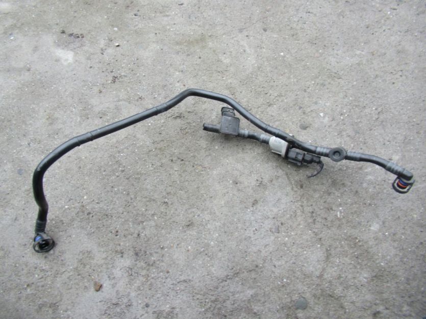 SKODA SCALA 1.0 PRZEWÓD RURKA PALIWA 05E906052