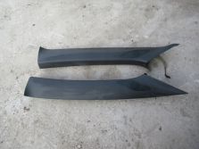 SKODA SCALA OSŁONA SŁUPKA LEWEGO CZARNY