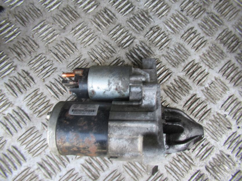 DACIA DUSTER I LIFT 1.6 ROZRUSZNIK 233001903R