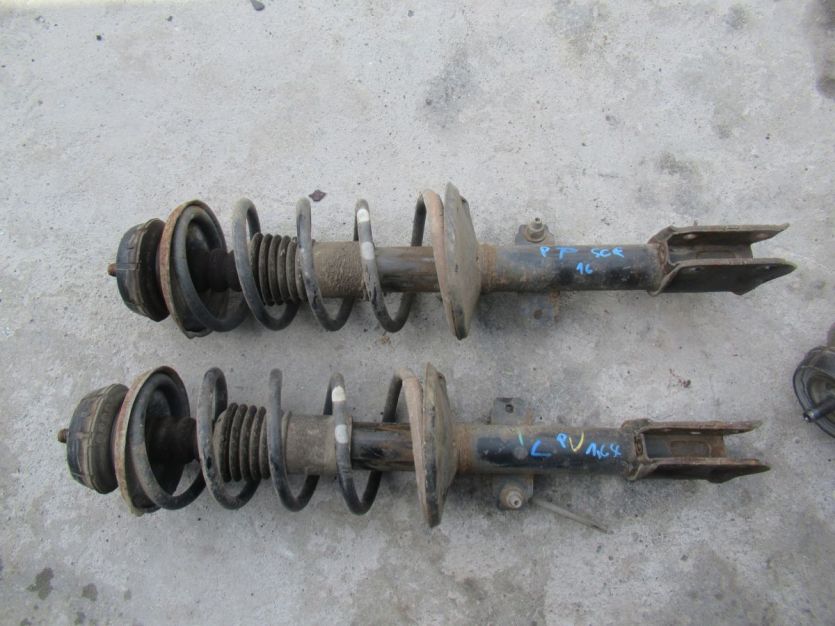 DACIA DUSTER I LIFT 1.6 SCE 4X4 AMORTYZATOR PRAWY PRZÓD