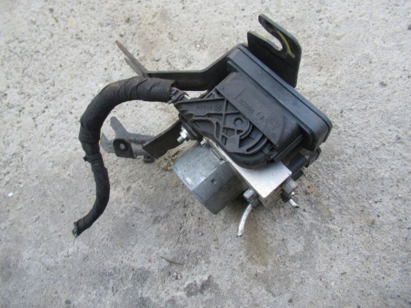 DACIA DUSTER I LIFT 1.6 4X4 POMPA ABS 476607477R