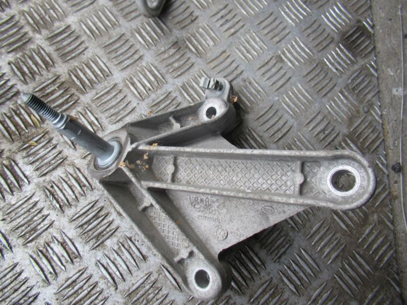 DACIA LODGY DOKKER LIFT 2017 R. 1.2 ŁAPA PODUSZKA SKRZYNI BIEGÓW