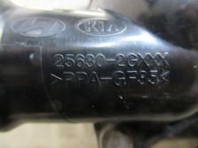 HYUNDAI SONATA HYBRID 2010-2015 2,4 OBUDOWA TERMOSTATU 2.4 G4KK 25620-2GXXX