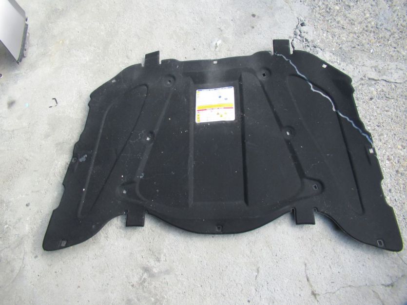 MASERATI GHIBLI M157 3.0 D WYGŁUSZENIE MASKI 6700300080