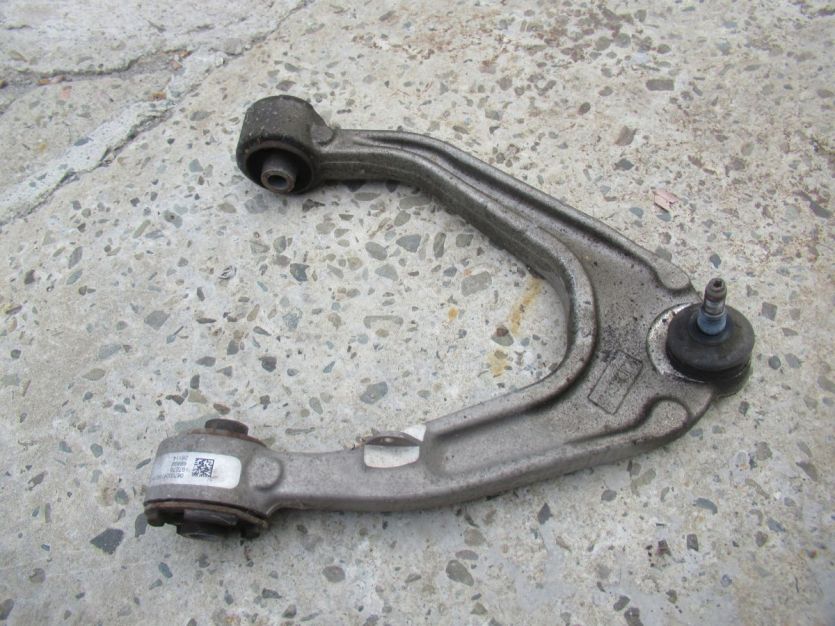 MASERATI GHIBLI M157 3.0 D WAHACZ PRAWY PRZÓD GÓRNY