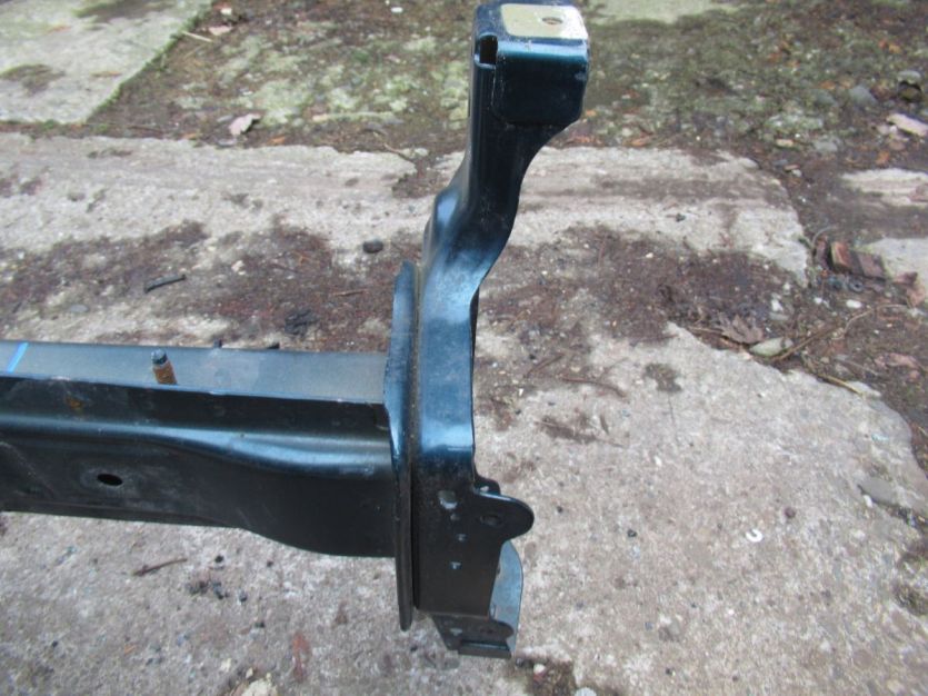 PEUGEOT 5008 II 2018 R. EDZ PODŁUZNICA PRAWA CWIARTKA