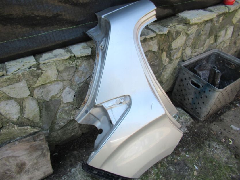 HYUNDAI I20 5D 1.2 2008 R. BŁOTNIK PRAWY TYŁ