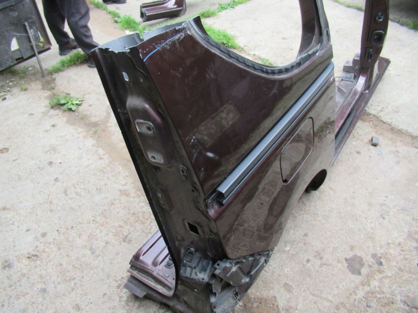 DACIA DOKKER BŁOTNIK PRAWY TYŁ TECNG