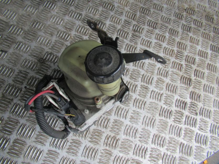 DUSTER I LIFT DOKKER 2015 POMPA WSPOMAGANIA 491100842R