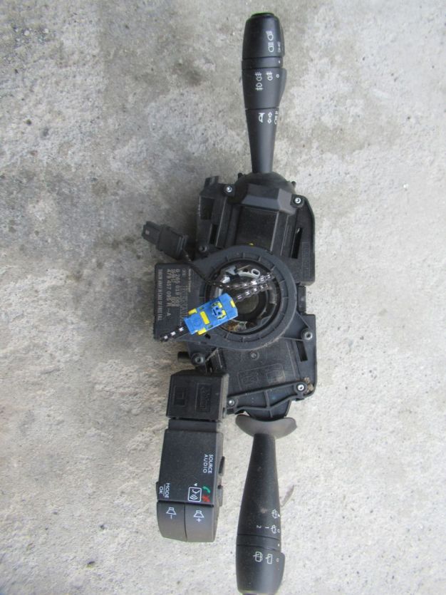 DACIA DUSTER I LIFT 1.6 SCE PRZEŁACZNIK