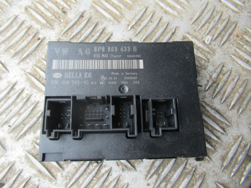 AUDI A3 8P MODUŁ 8P0959433B