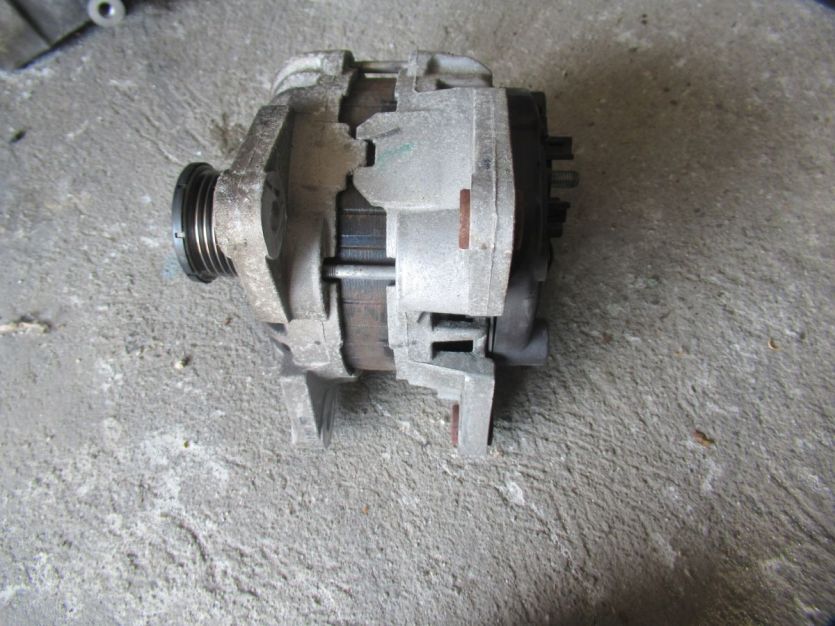 DACIA LODGY DOKKER 1.2 TCE ALTERNATOR 231000803R
