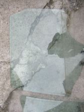 DACIA DUSTER I LIFT 2016 R. SZYBA LEWY TYŁ LEWA