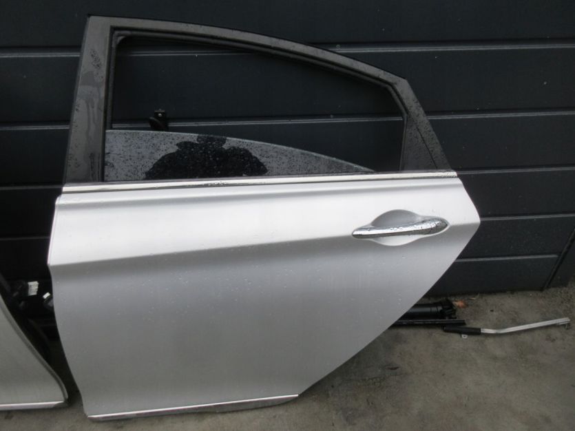 HYUNDAI SONATA IV DRZWI LEWY TYŁ SEDAN USA HYBRID 2012 R.