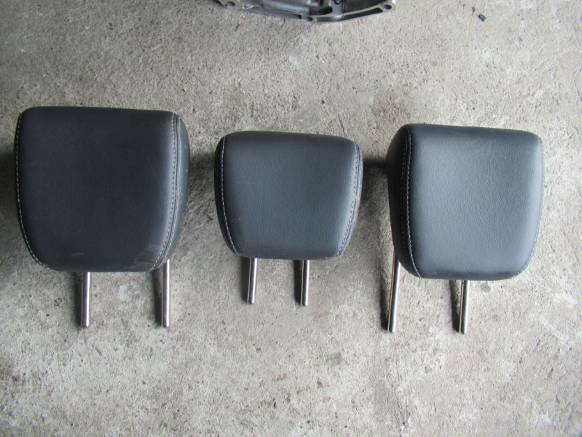 SX4 S-CROSS LIFT VITARA iii lift ZAGŁÓWEK TYŁ ŚRODKOWY