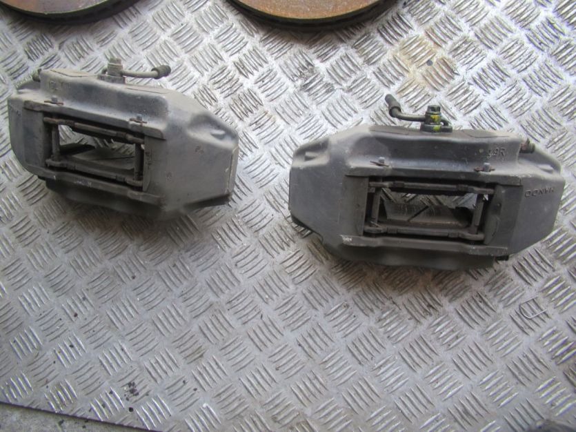 hyundai EQUUS GENESIS 2015 R. 5.0 ZACISK HAMULCOWY PRAWY