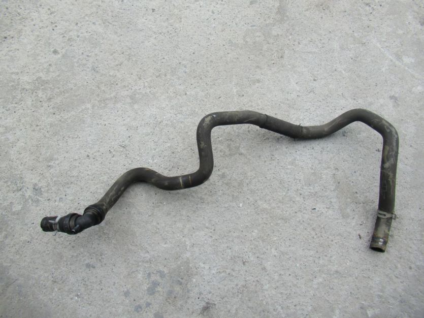 DACIA DUSTER I LIFT 1.6 16V WĄŻ WODY PŁYNU