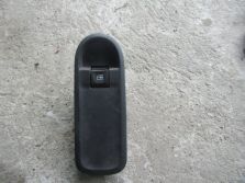 DACIA DUSTER I LIFT 1.6 16V PRZEŁACZNIK SZYBY PRAWY