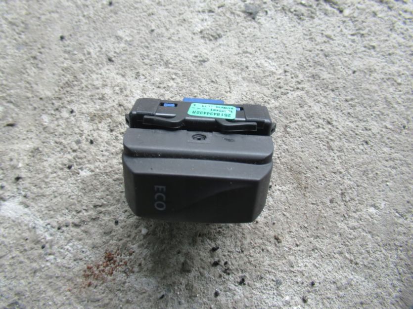 DACIA DUSTER I LIFT 1.6 16V PRZEŁACZNIK ECO