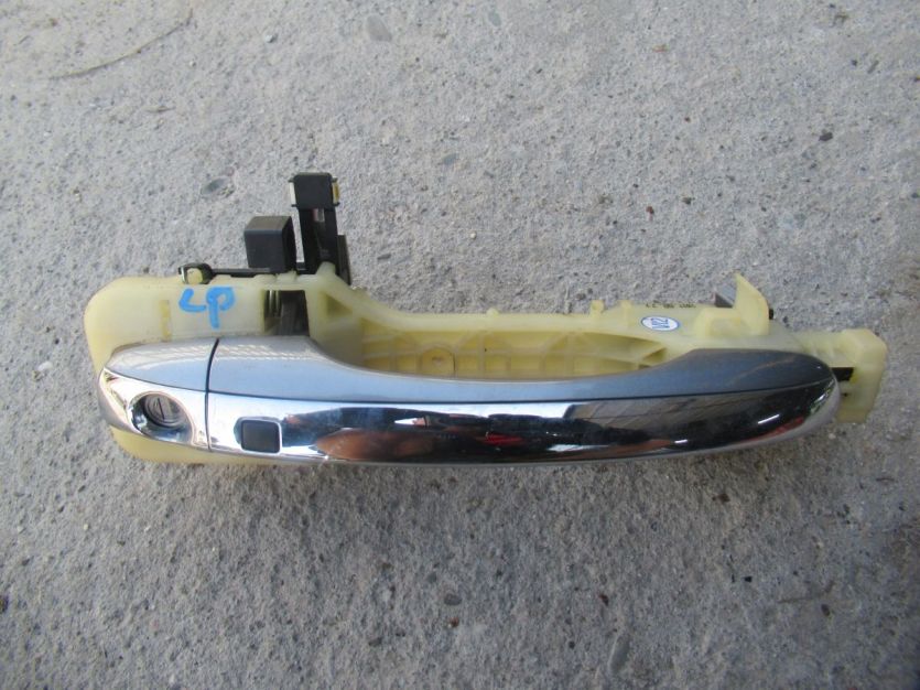 hyundai EQUUS GENESIS 2015 R. KLAMKA LEWY PRZÓD