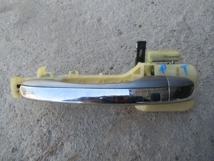 hyundai EQUUS GENESIS 2015 R. KLAMKA PRAWY TYŁ