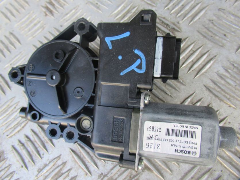 hyundai EQUUS GENESIS 2015 R. SILNICZEK SZYBY LEWY PRZÓD