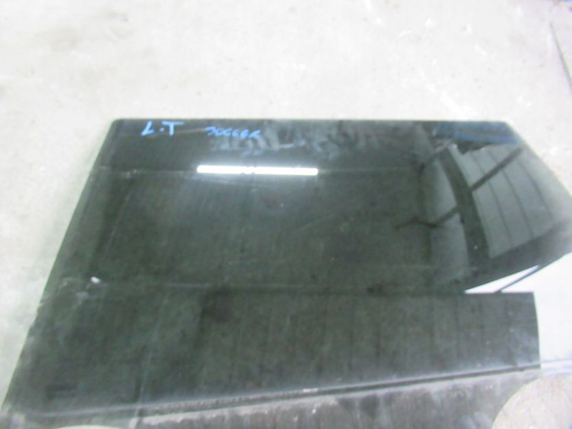 DACIA JOGGER 2022 SZYBA LEWY TYŁ