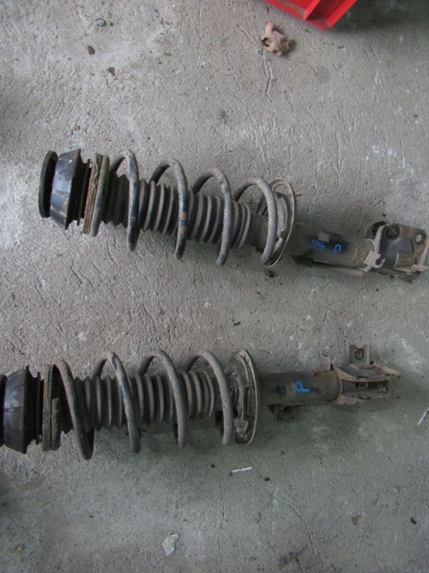 SUZUKI SX4 S-CROSS 13 - 16 1.6 DDIS 4X4 AMORTYZATOR LEWY PRZÓD