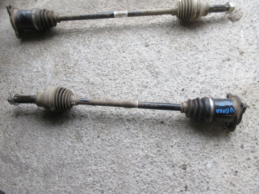 VITARA II III 1.4 T 1.4 4X4 PÓŁOS LEWY TYŁ