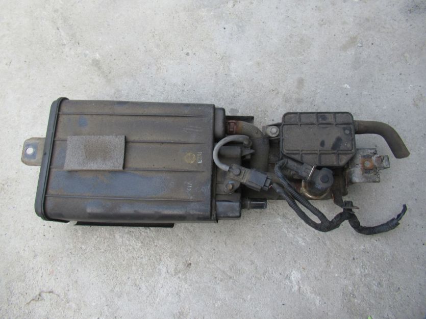 hyundai EQUUS GENESIS 2015 R. 5.0 GDI V8 FILTR WĘGLOWY