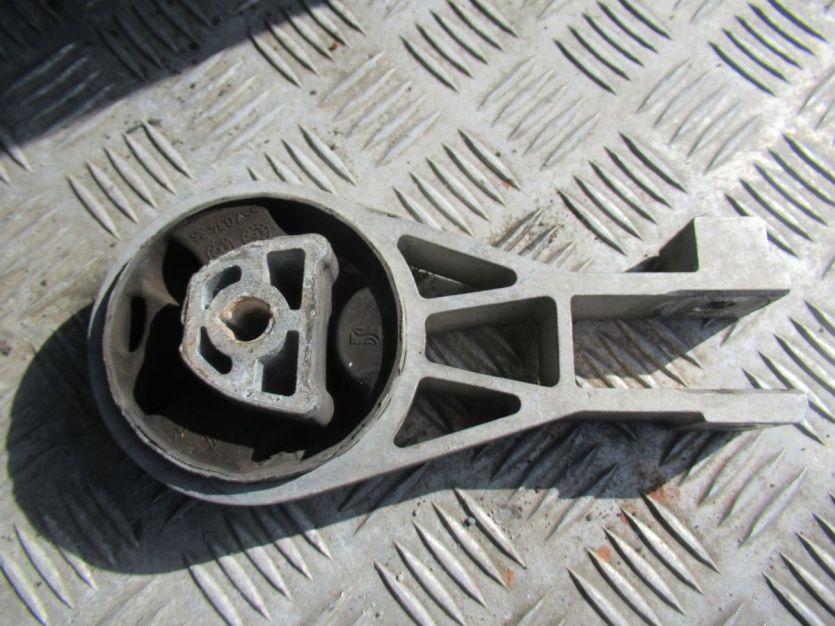 OPEL ADAM S ADAM 1.4 T PODUSZKA SILNIKA SKRZYNI