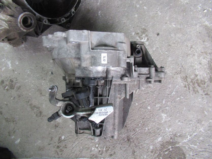 SEAT MII SILNIK 1.0 skrzynia biegów NZC 44KW 2013 R.