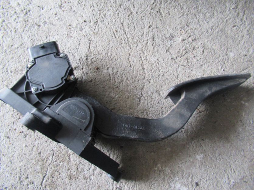 chevrolet nubira LACETTI 2.0 VCDI PEDAŁ GAZU