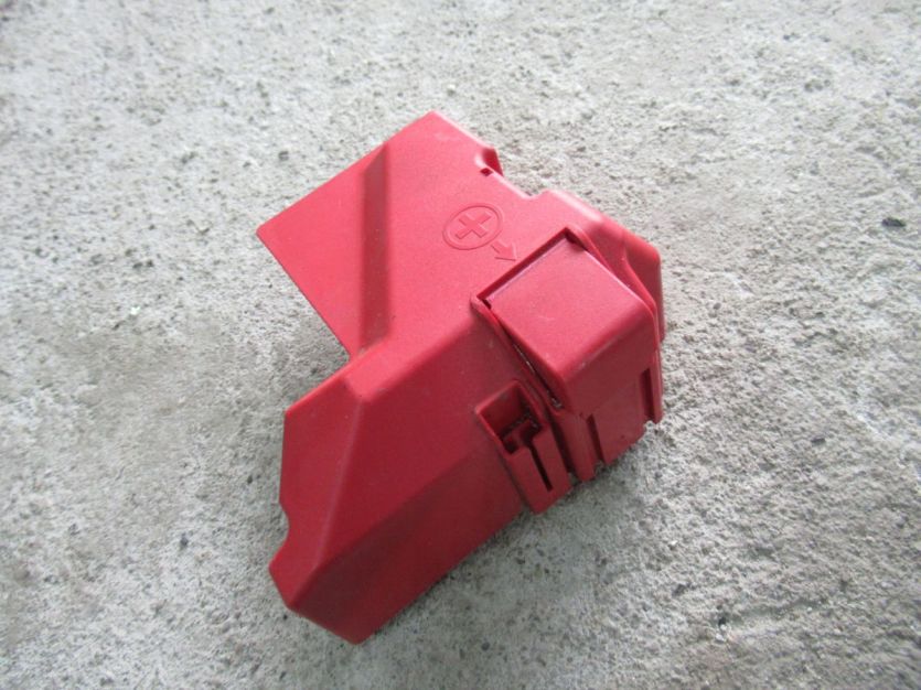 DACIA JOGGER 2023 1.0 TCE KLEMA OSŁONA KLEMY