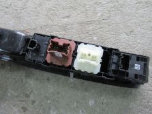 DACIA JOGGER 2023 1.0 TCE PRZEŁACZNIK SZYB LEWY PRZÓD