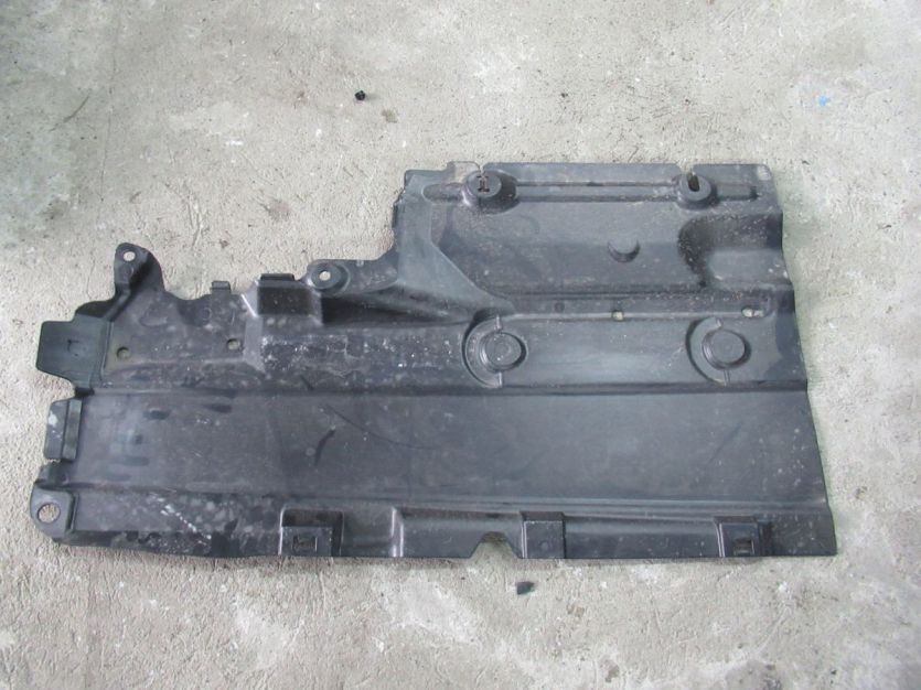 DACIA JOGGER 2023 OSŁONA PODWOZIA PRAWA 748143712R