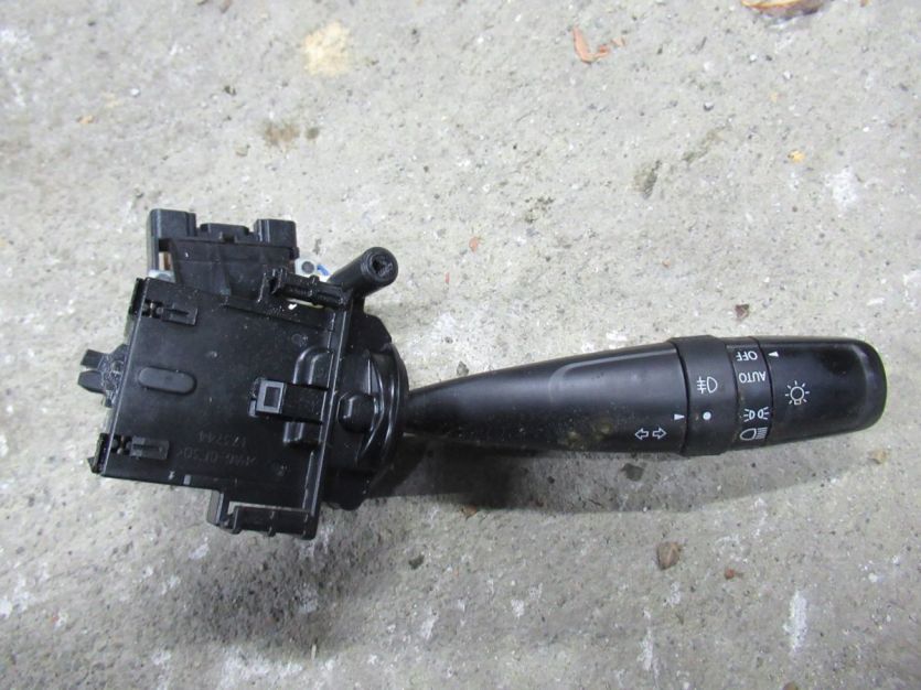 SUZUKI SX4 S-CROSS LIFT PRZEŁĄCZNIK ŚWIATEŁ